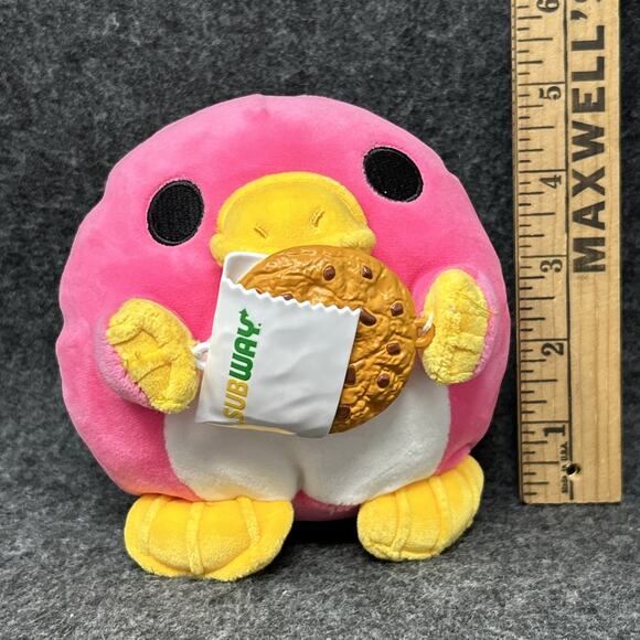ZURU Snackles Whitney Pink Platypus Subway Cookie Plush Adorable Soft Toy - Picture 1 of 8